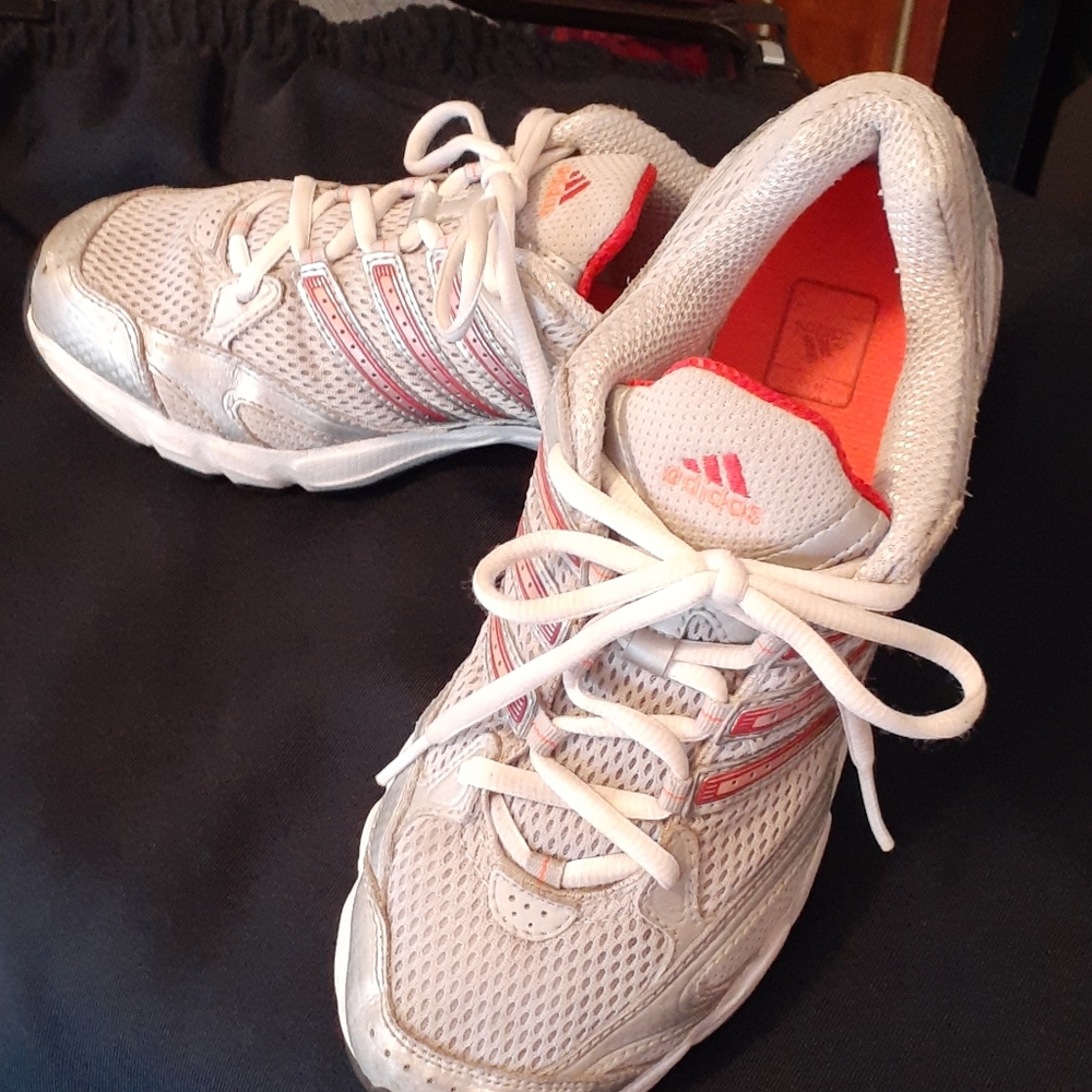 Adidas Ladies Running Shoe Sz 6 1/2